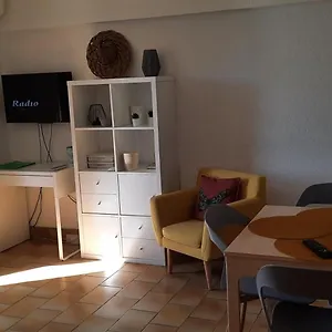 Appartement Climatise Avec Terrasse Au Coeur De, Nyons